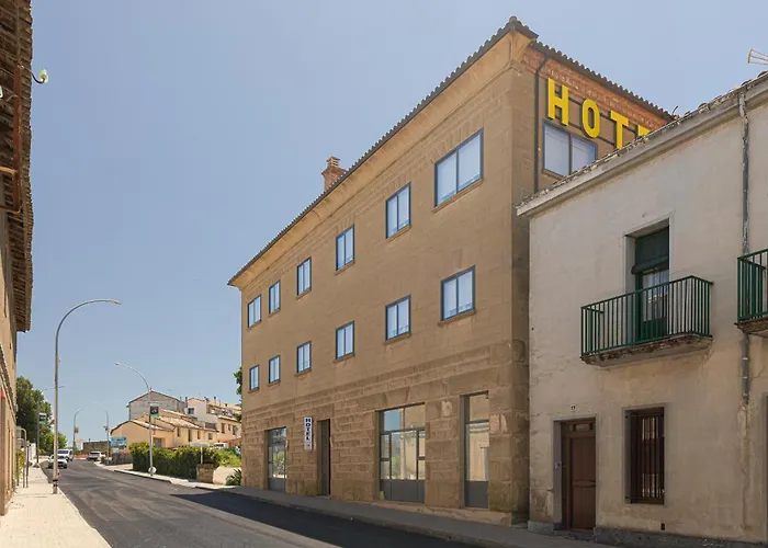 Hotel Villa De Ayerbe