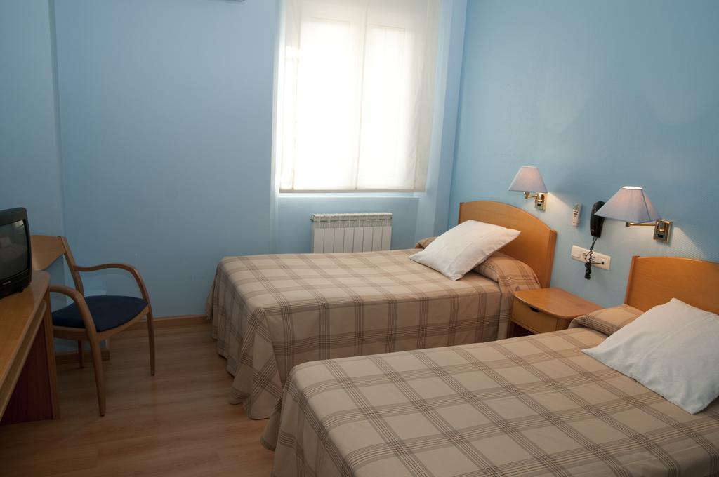 Hotel De 3*