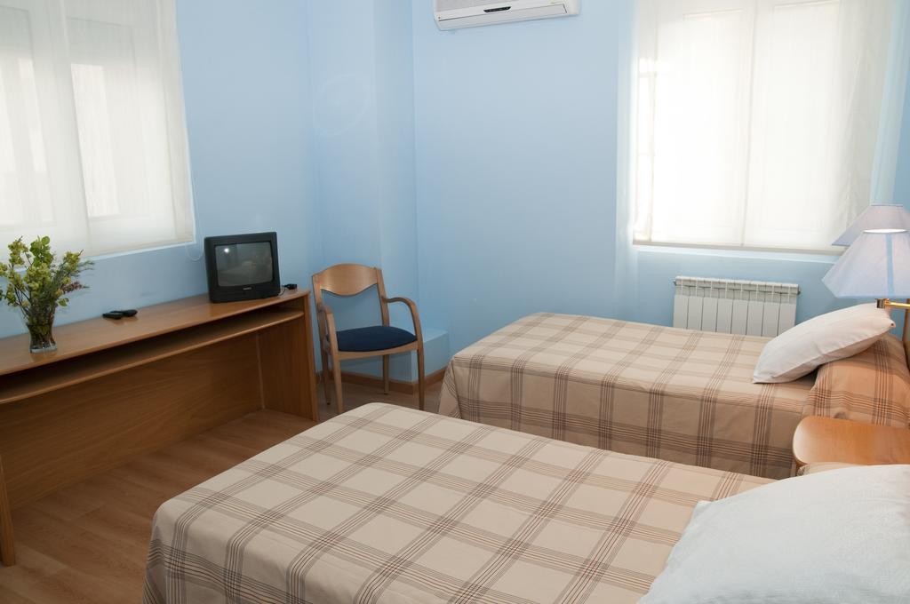 Hotel De 3*