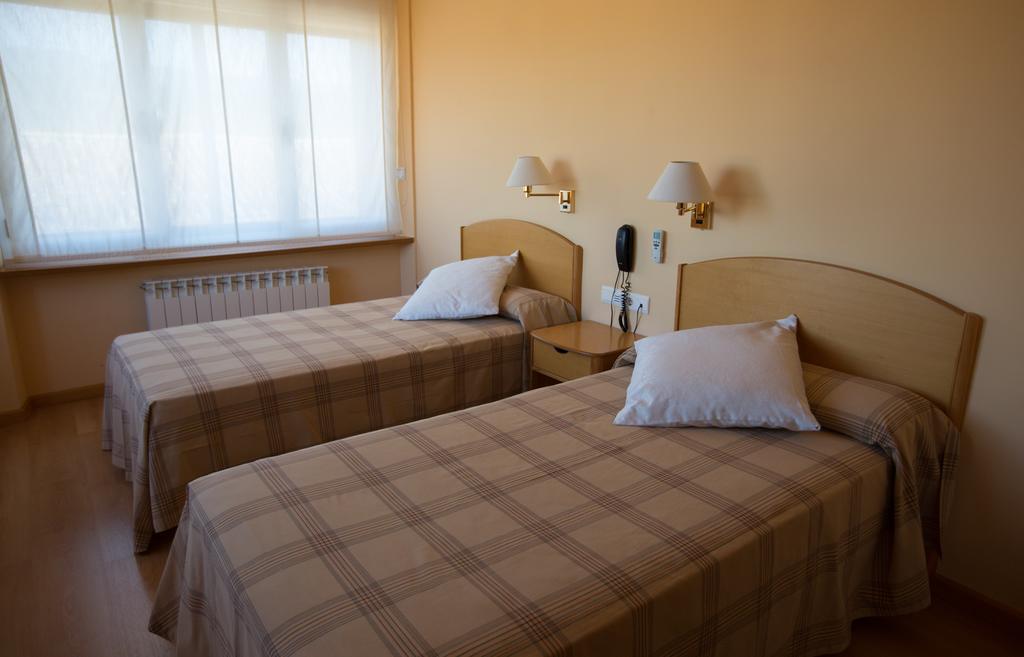 Hotel De 3*